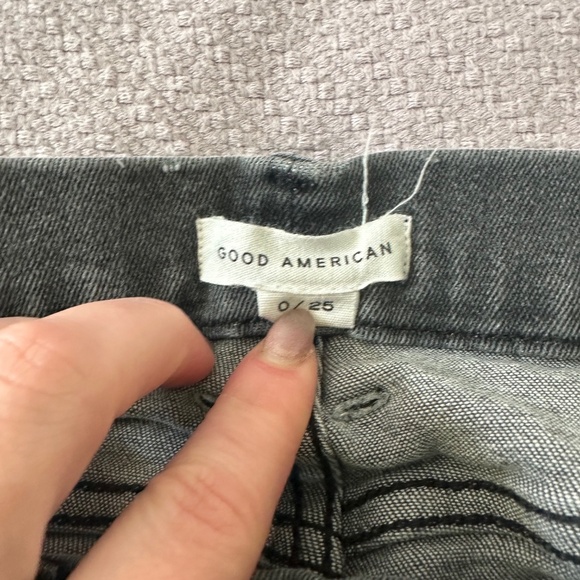 Good American Good Legs Low Rise Skinny Jeans - Black204 - Picture 5 of 9